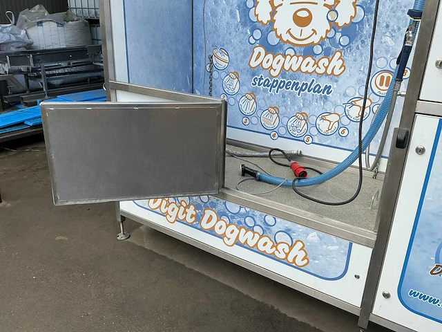 2010 digit dogwash hondenwasstraat - afbeelding 7 van  18