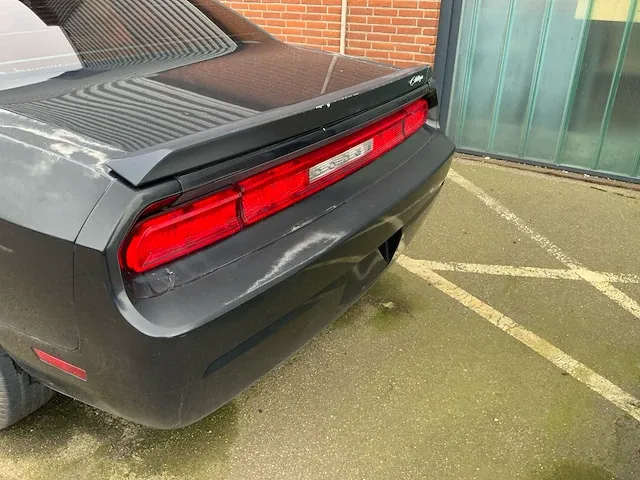 2010 dodge challenger v6 coupe personenauto - afbeelding 6 van  21