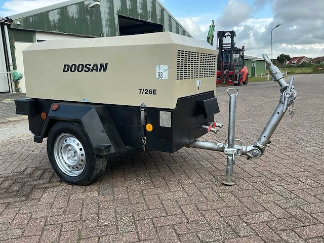 2010 doosan 726e luchtcompressor - afbeelding 13 van  19