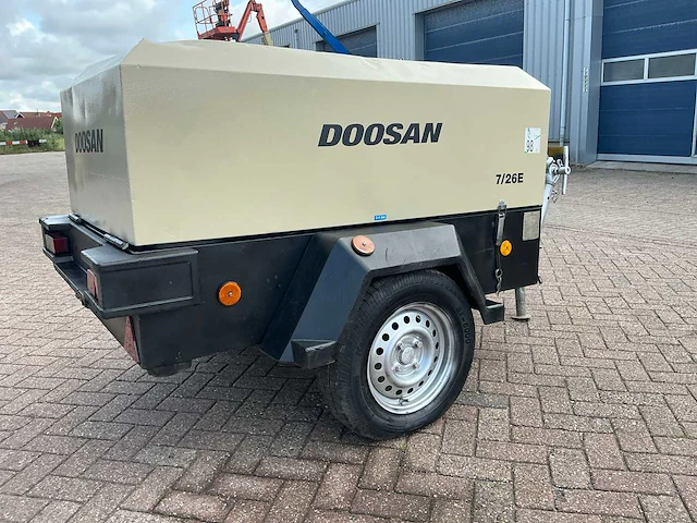 2010 doosan 726e luchtcompressor - afbeelding 14 van  19