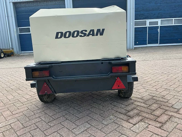 2010 doosan 726e luchtcompressor - afbeelding 16 van  19