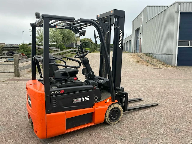 2010 doosan b15t-5 vorkheftruck - afbeelding 10 van  11