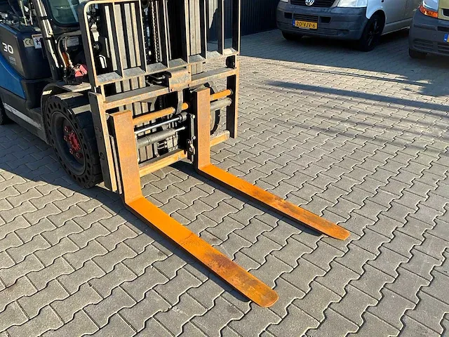 2010 doosan d30s-5 diesel vorkheftruck - afbeelding 11 van  33