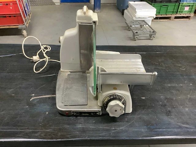 2010 fac s 220 af snijmachine - afbeelding 1 van  5