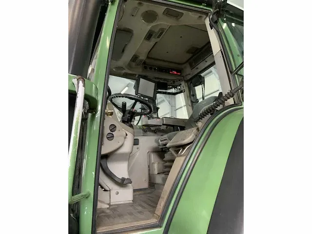 2010 fendt 716 vario tms “trimble gps” tractor - afbeelding 32 van  53