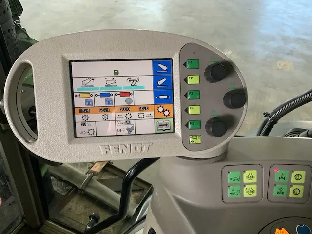 2010 fendt 716 vario tms “trimble gps” tractor - afbeelding 37 van  53