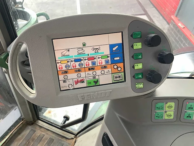 2010 fendt 718 vario vierwielaangedreven landbouwtractor - afbeelding 19 van  33
