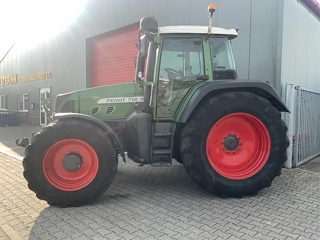 2010 fendt 718 vario vierwielaangedreven landbouwtractor - afbeelding 29 van  33