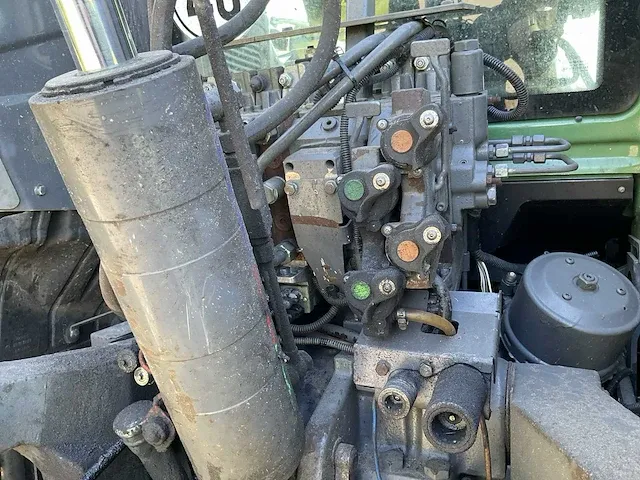 2010 fendt 936 vario vierwielaangedreven landbouwtractor - afbeelding 11 van  34