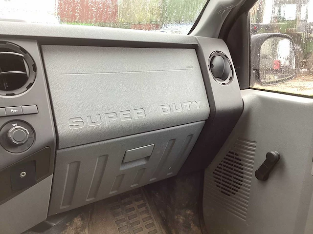 2010 ford f 250 pickup personenauto - afbeelding 11 van  18