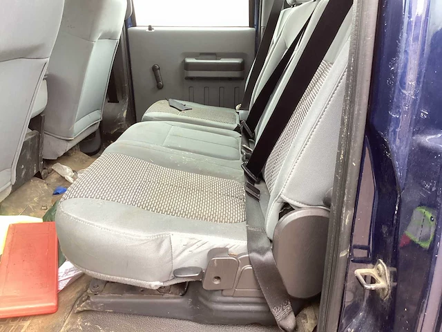 2010 ford f 250 pickup personenauto - afbeelding 16 van  18