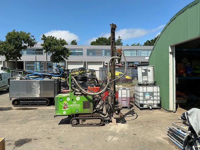 2010 geotool gtr780 grondboor installatie met rupsdumper - afbeelding 27 van  31