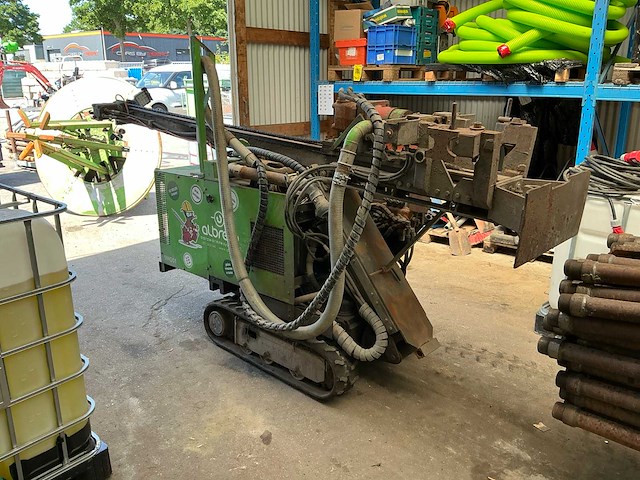 2010 geotool gtr780 grondboor installatie met rupsdumper - afbeelding 31 van  31