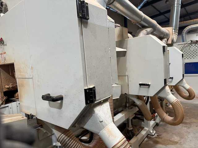 2010 high point hp 400-3 horizontale bandzaagmachine v.v. 3 zaagkoppen - afbeelding 7 van  24