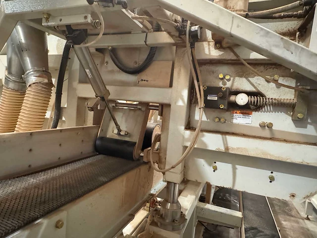 2010 high point hp 400-3 horizontale bandzaagmachine v.v. 3 zaagkoppen - afbeelding 11 van  24
