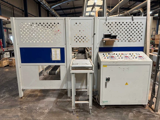 2010 high point hp 400-3 horizontale bandzaagmachine v.v. 3 zaagkoppen - afbeelding 16 van  24