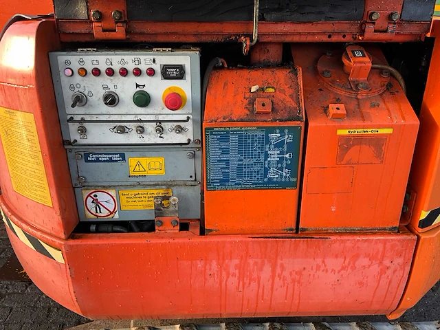 2010 hitachi hx 99 hoogwerker - afbeelding 16 van  16