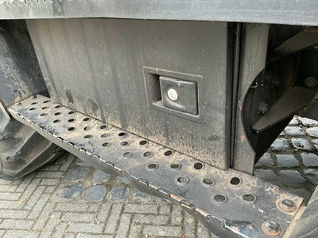 2010 hitachi zx140w-3 banden graafmachine - afbeelding 17 van  48