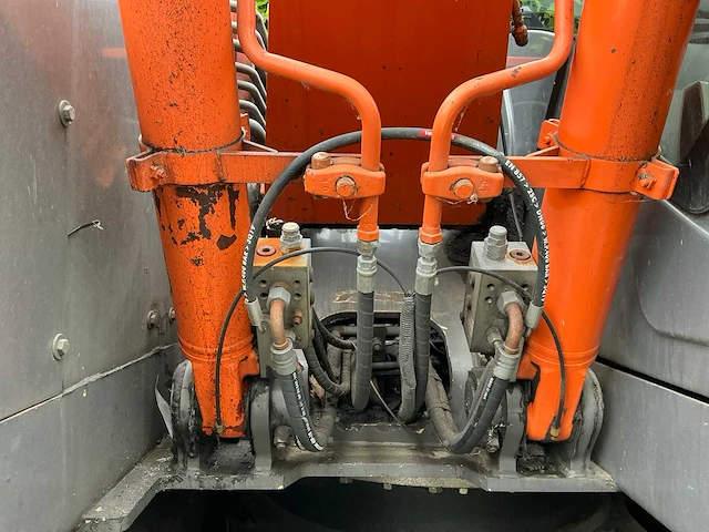 2010 hitachi zx140w-3 banden graafmachine - afbeelding 18 van  48