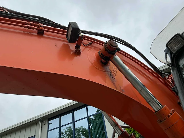 2010 hitachi zx140w-3 banden graafmachine - afbeelding 19 van  48