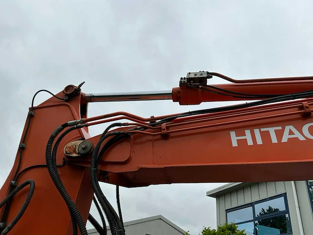 2010 hitachi zx140w-3 banden graafmachine - afbeelding 20 van  48