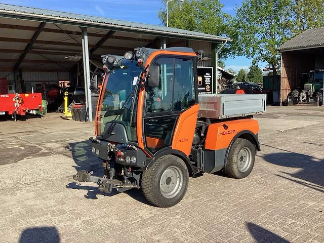 2010 holder 212 machine drager - afbeelding 1 van  29