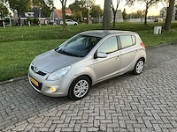 2010 hyundai i20 personenauto - afbeelding 1 van  23