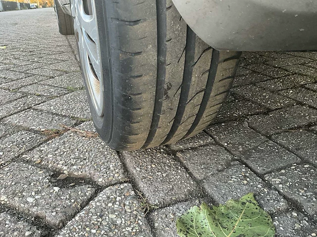 2010 hyundai i20 personenauto - afbeelding 13 van  23