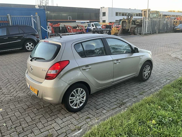2010 hyundai i20 personenauto - afbeelding 18 van  23