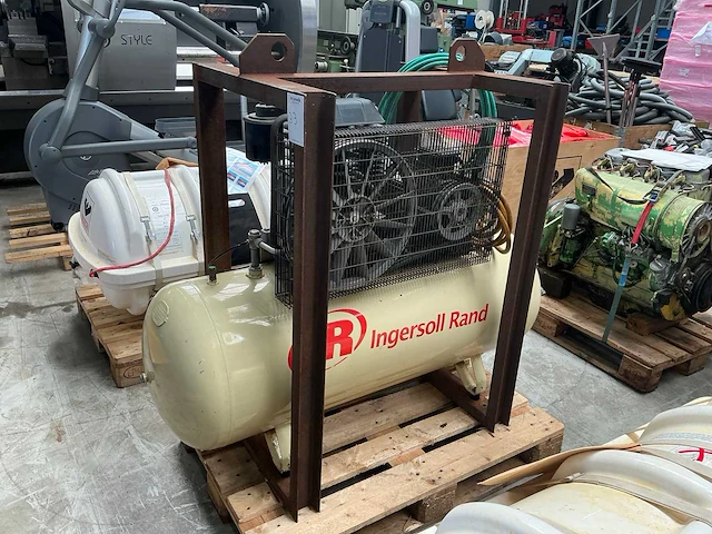 2010 ingersoll-rand luchtcompressor - afbeelding 1 van  10