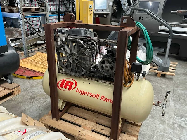 2010 ingersoll-rand luchtcompressor - afbeelding 4 van  10