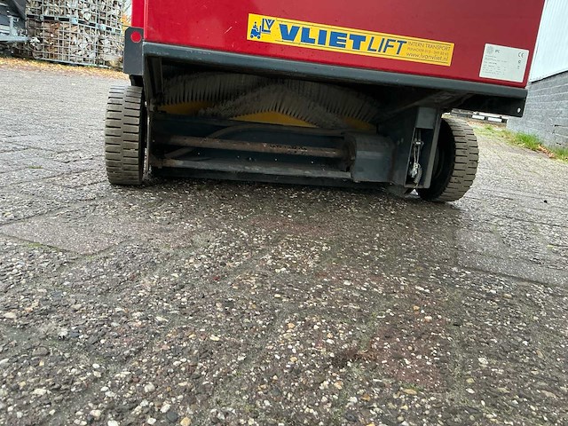 2010 ipc lion 1200 me zelfrijdende veegmachine - afbeelding 16 van  24