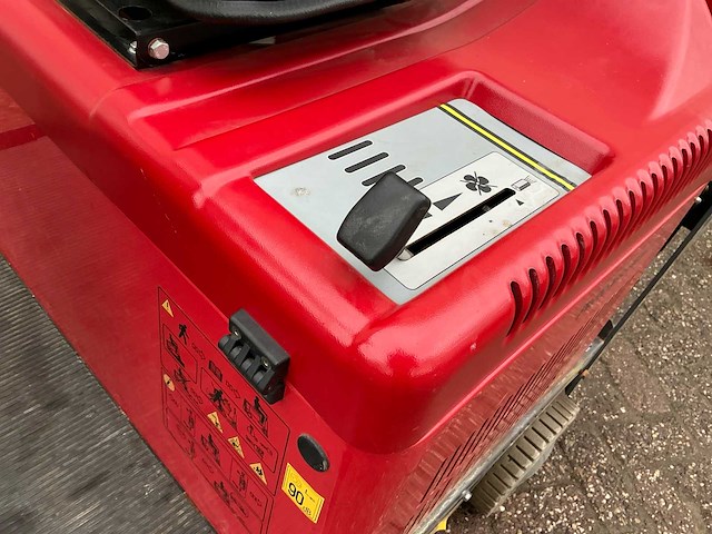 2010 ipc lion 1200 me zelfrijdende veegmachine - afbeelding 6 van  24