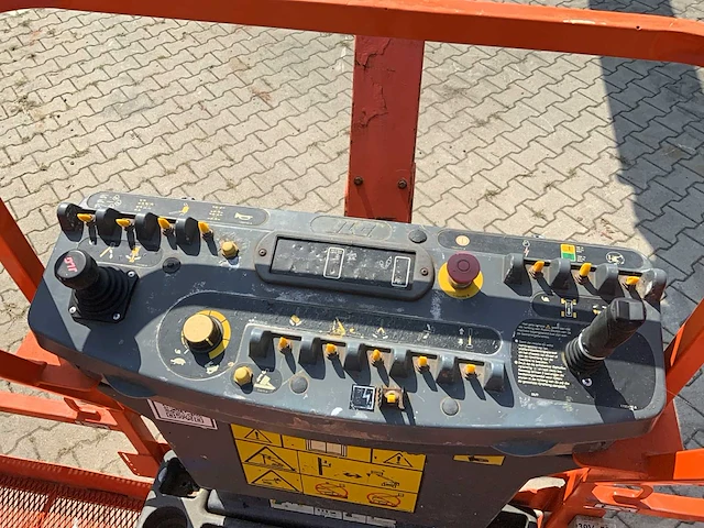 2010 jlg 1250ajpg knikarmhoogwerker - afbeelding 4 van  29