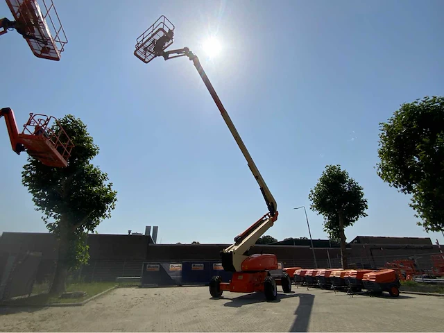 2010 jlg 1250ajpg knikarmhoogwerker - afbeelding 1 van  29