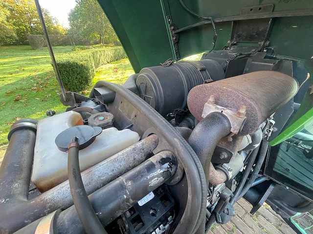 2010 john deere 4720 smalspoor- en compacttractor - afbeelding 10 van  30