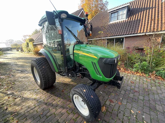 2010 john deere 4720 smalspoor- en compacttractor - afbeelding 12 van  30