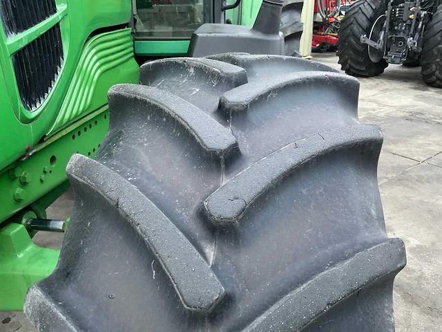 2010 john deere 6830 vierwielaangedreven landbouwtractor - afbeelding 2 van  26