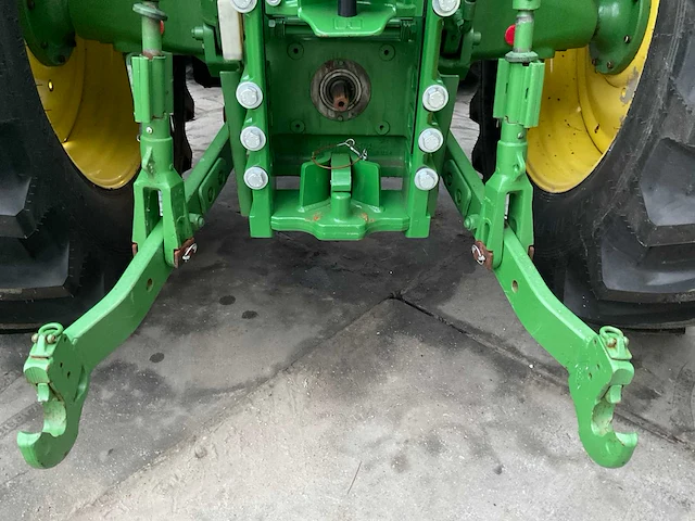 2010 john deere 6830 vierwielaangedreven landbouwtractor - afbeelding 6 van  26