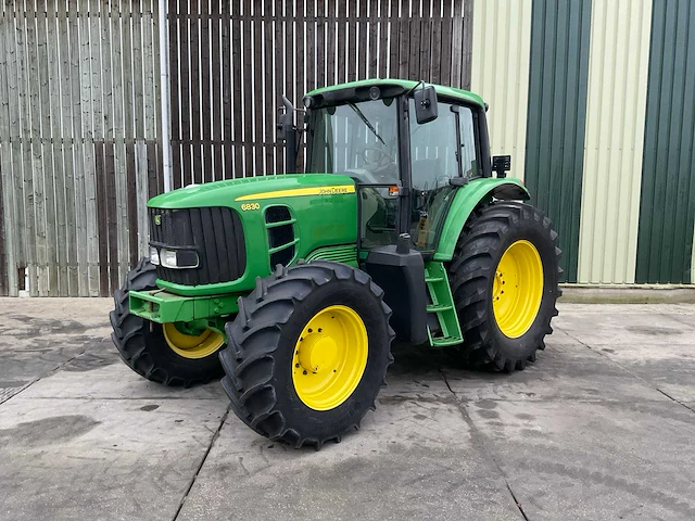 2010 john deere 6830 vierwielaangedreven landbouwtractor - afbeelding 1 van  26
