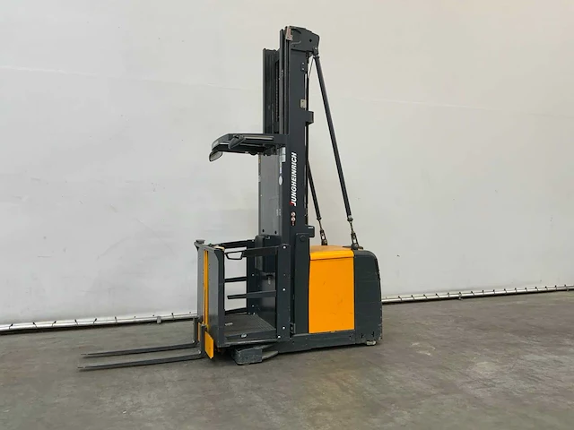 2010 jungheinrich eks312 orderpicker met accu van 2024 - afbeelding 12 van  34