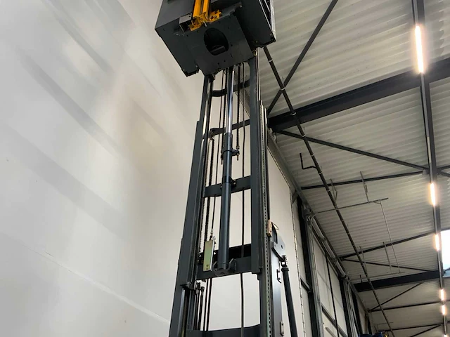 2010 jungheinrich eks312 orderpicker met accu van 2024 - afbeelding 25 van  34
