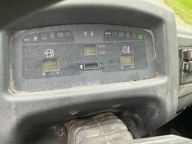 2010 komatsu wa80-s shovel / wiellader - afbeelding 22 van  35