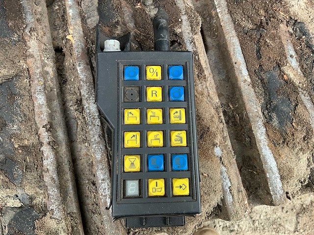 2010 komptech crambo 6000 shredder - afbeelding 22 van  31