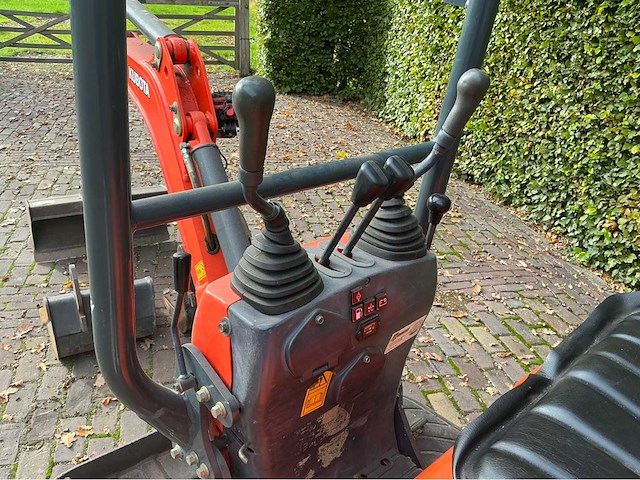 2010 kubota u10-3 minigraafmachine - afbeelding 18 van  45
