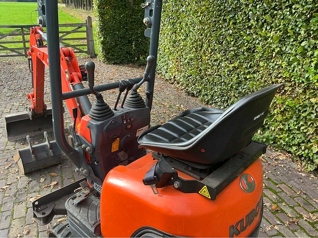 2010 kubota u10-3 minigraafmachine - afbeelding 42 van  45