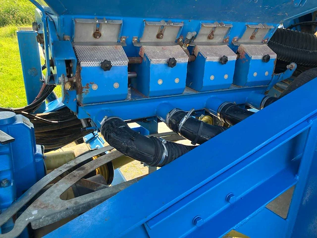 2010 lemken compact solitair 9/600kk precisiezaaimachine - afbeelding 57 van  60