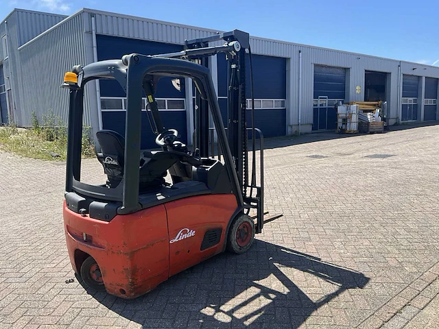 2010 linde e16c-01 vorkheftruck - afbeelding 14 van  17