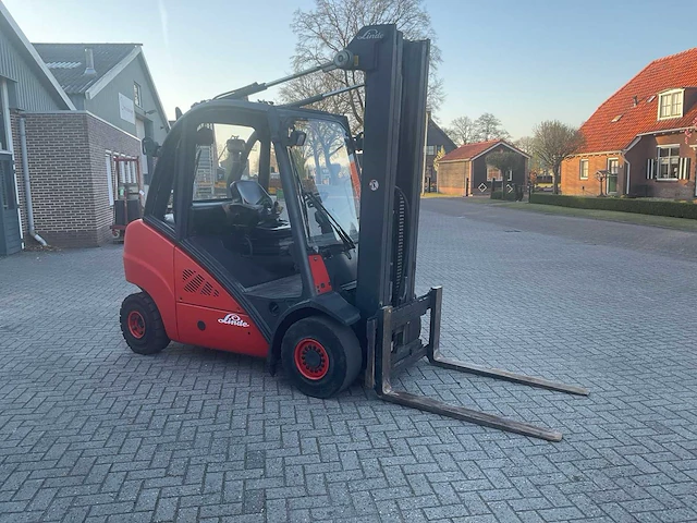 2010 linde h35 d vorkheftruck - afbeelding 13 van  17