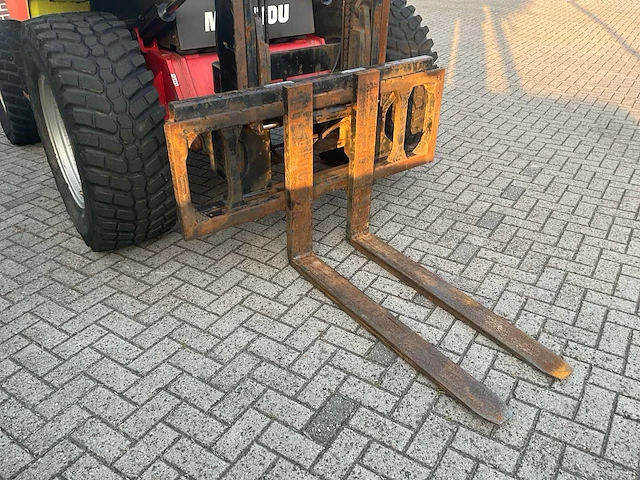 2010 manitou m 30-4 t vorkheftruck - afbeelding 10 van  14